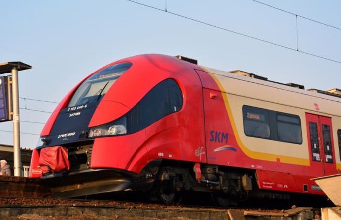 SKM Warszawa: O 800 tys. pasażerów mniej w 2017 r.