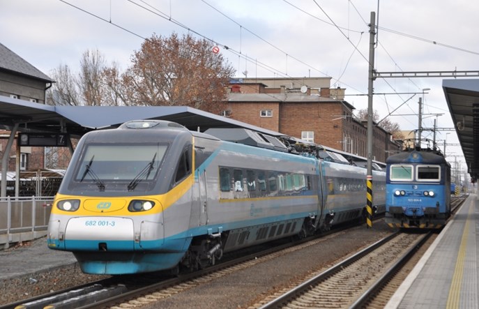 České dráhy przewiozły w 2017 o 3,2 mln pasażerów więcej niż w 2016