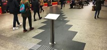 Śliskie listwy dla niewidomych w metrze. Wiosną testy nowych rozwiązań