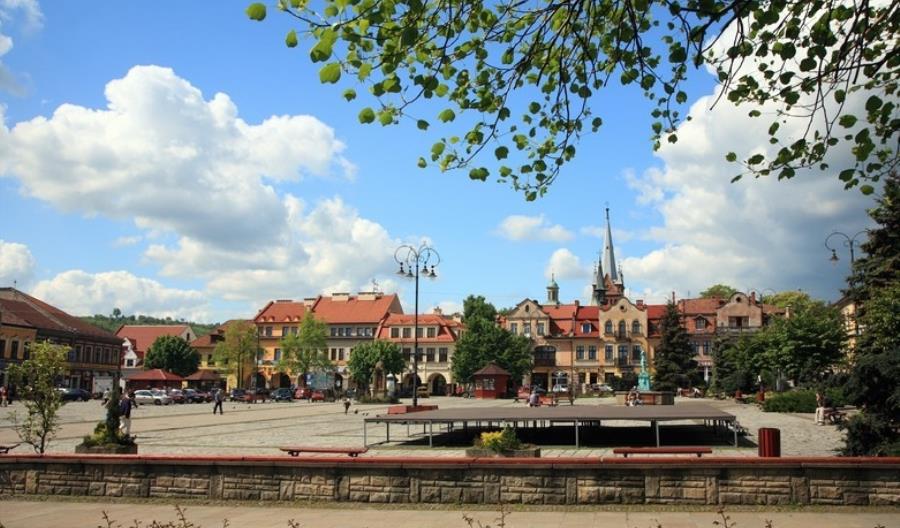Pół miliona złotych na opracowanie koncepcji nowej linii kolejowej do Myślenic Pół miliona złotych na opracowanie koncepcji nowej linii kolejowej do Myślenic