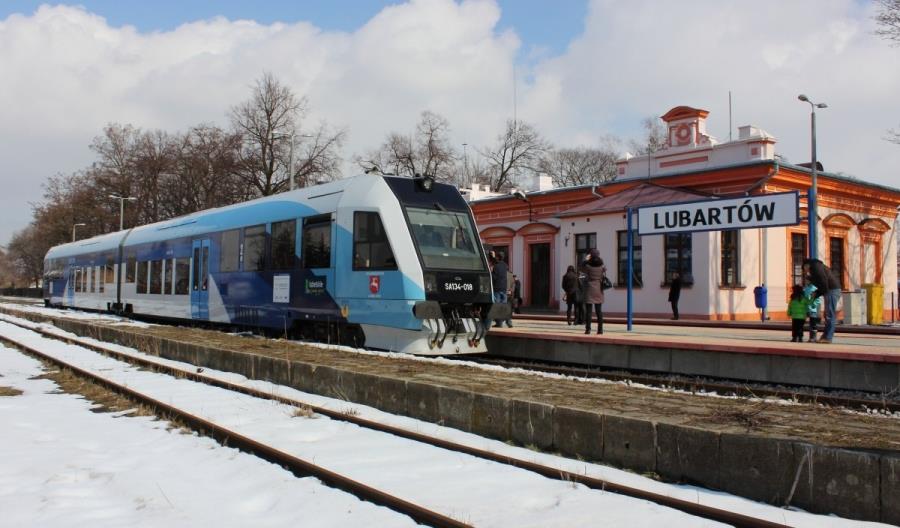 80 mln zł na odcinek Lubartów – Parczew. Zamiast 100 będzie 120 km/h 80 mln zł na odcinek Lubartów – Parczew. Zamiast 100 będzie 120 km/h