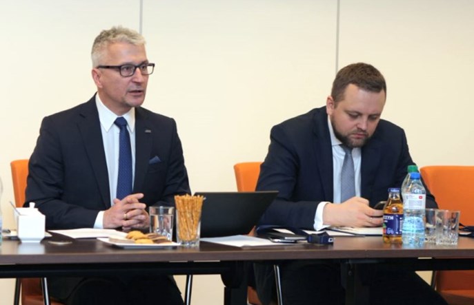 Rada do spraw transportu kolejowego wspiera działania prezesa UTK