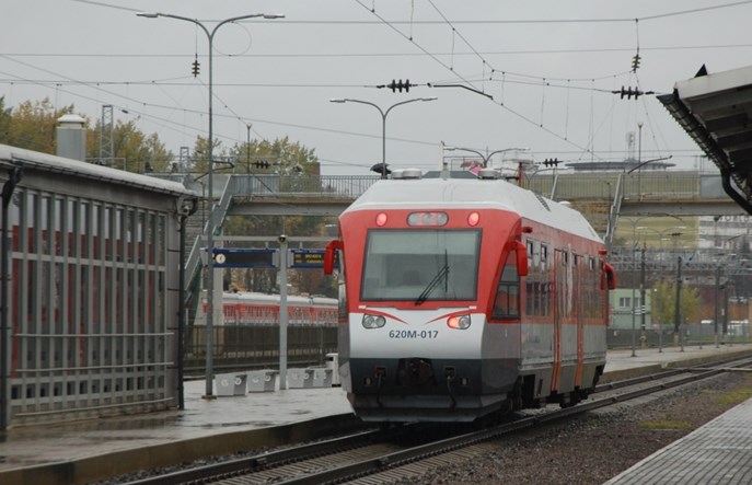 Autobusem szynowym Pesy pojedziemy na kijowskie lotnisko Boryspil