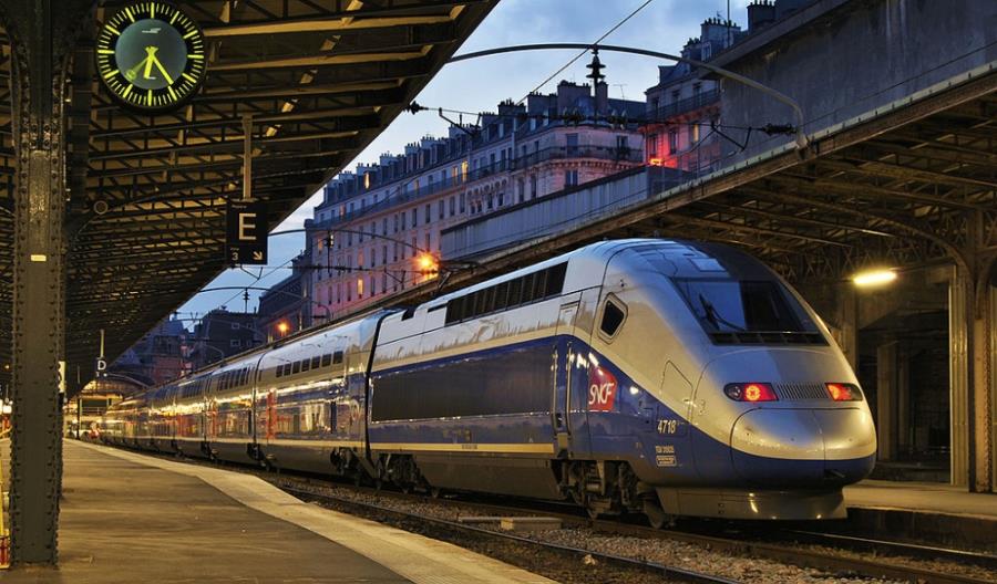 Koniec przwilejów dla kolejarzy? We Francji nadciągają strajki Koniec przwilejów dla kolejarzy? We Francji nadciągają strajki
