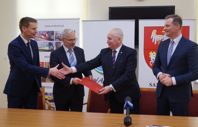 Warmińsko-mazurskie podpisało umowę na jeden (z najdroższych) EN57