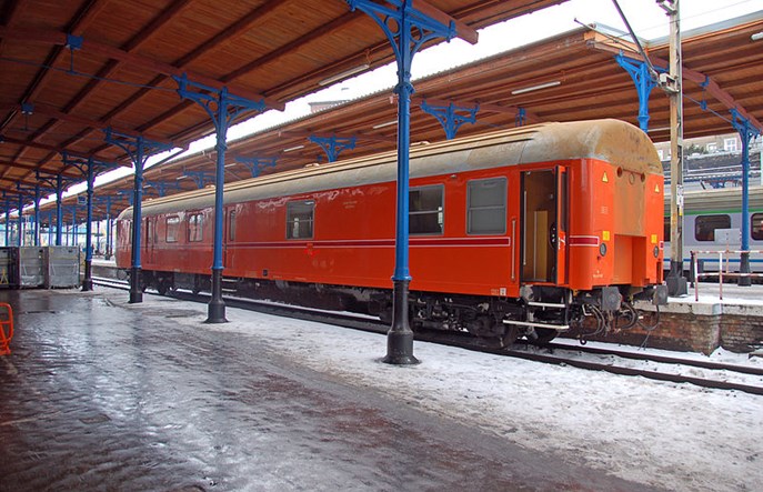 Poczta Polska sprzedaje dwa wagony pocztowe