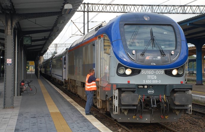 Objazdy na linii Poznań – Piła. PKP Intercity rezygnuje ze sprzedaży droższych biletów