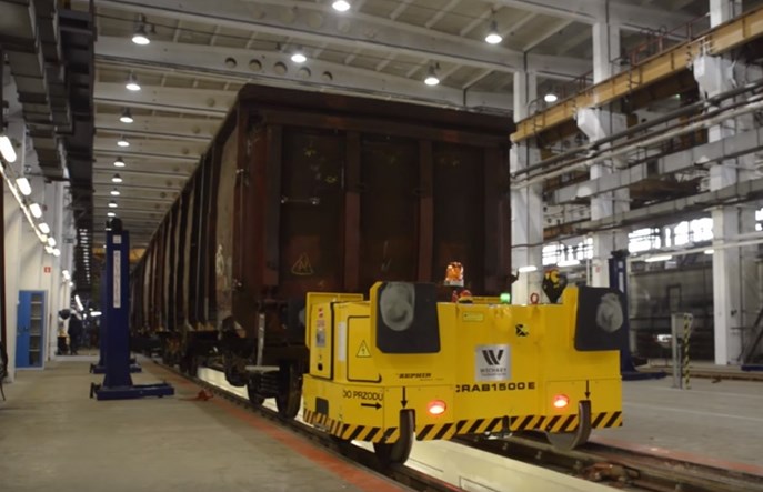 PKP Intercity kupi 6 lekkich pojazdów szynowo-drogowych do manewrów