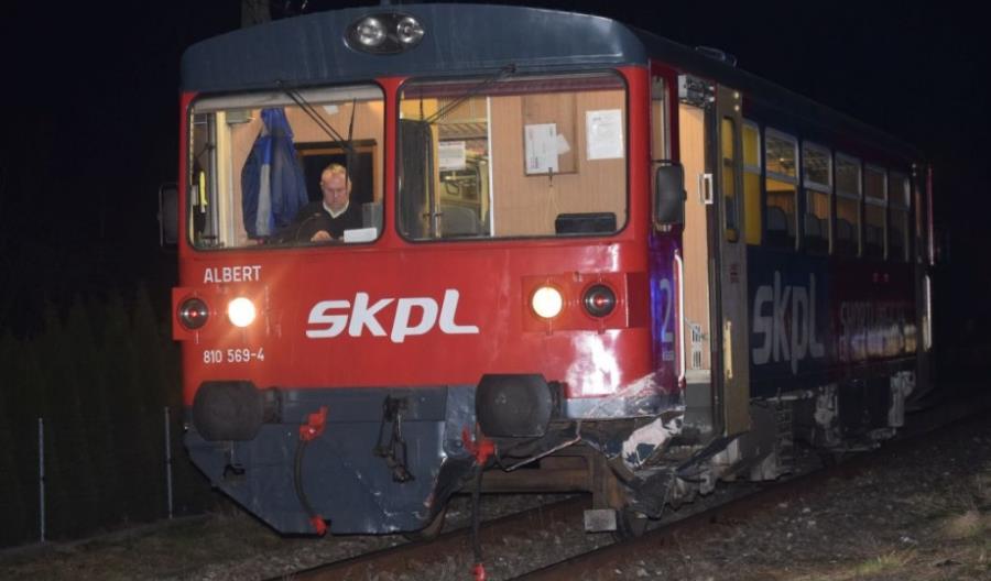 Samochód wjechał pod motoraka SKPL między Sanokiem a Krosnem Samochód wjechał pod motoraka SKPL między Sanokiem a Krosnem