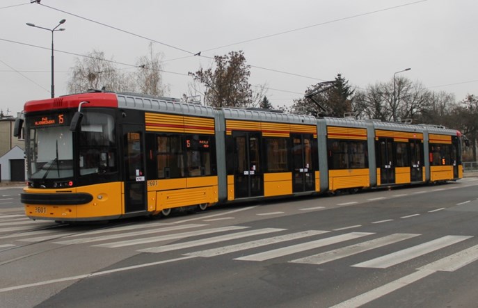 Tramwaje Warszawskie zastanawiają się nad wydłużeniem trasy na Mickiewicza