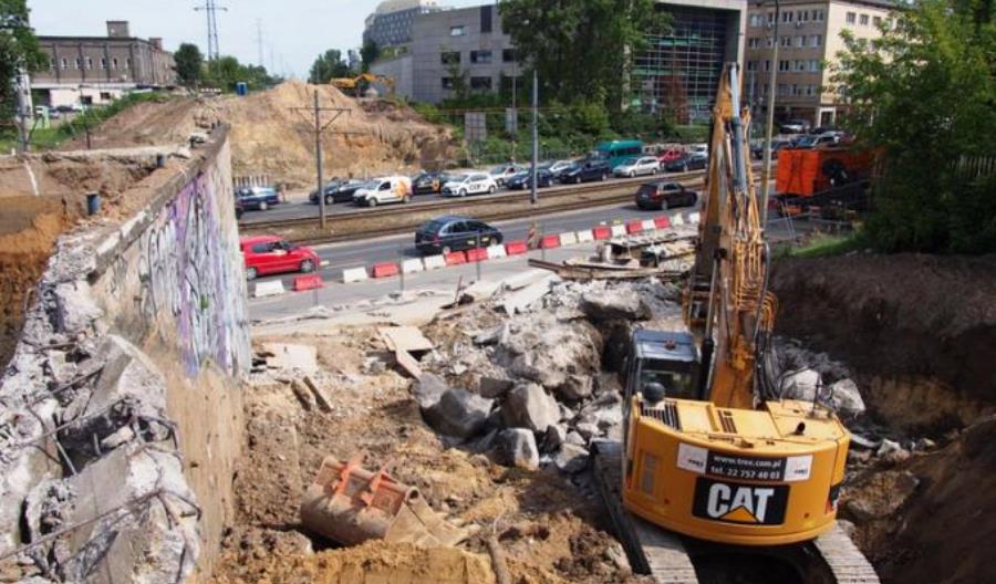 Warszawa: PLK kończą zasadnicze prace przy wiadukcie na Obozowej Warszawa: PLK kończą zasadnicze prace przy wiadukcie na Obozowej