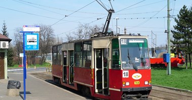 Ruda Śląska: Trwa rozbiórka linii tramwajowej nr 18