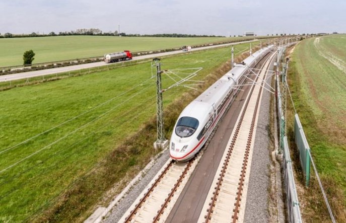 Sto dni nowej trasy KDP z Berlina do Monachium - DB podwoiła liczbę pasażerów