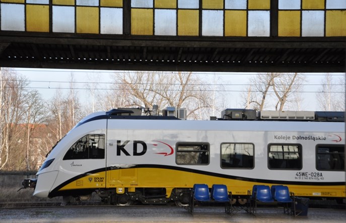 Koleje Dolnośląskie z gwarantowanym dofinansowaniem na 11 pociągów