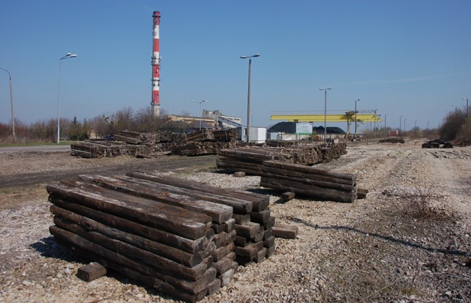 W Chełmie rozbierają bocznicę do ciepłowni. Kolej przegrała z ciężarówkami