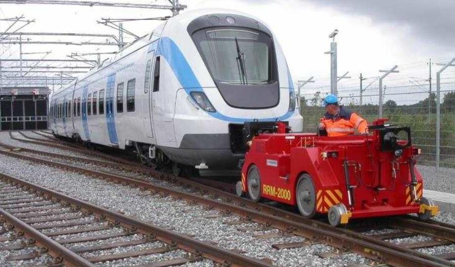 Przewozy Regionalne kupią elektryczny ciągnik do manewrów Przewozy Regionalne kupią elektryczny ciągnik do manewrów