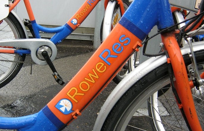 Jak regulować parkowanie rowerów współdzielonych?