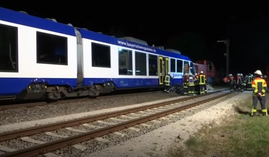 Katastrofa kolejowa w Bawarii. Nie żyją dwie osoby [aktualizacja]