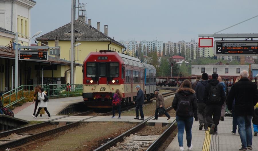 Raport Kolei Czeskich. Wzrosty liczby pasażerów i przewiezionych towarów Raport Kolei Czeskich. Wzrosty liczby pasażerów i przewiezionych towarów