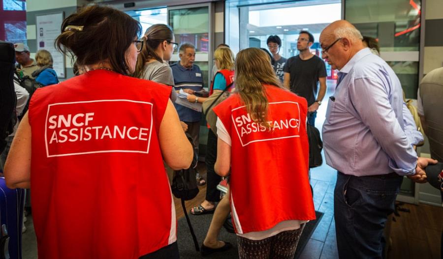 Francja: Kolejarze chcą zrekompensować podróżnym utrudnienia spowodowane strajkami Francja: Kolejarze chcą zrekompensować podróżnym utrudnienia spowodowane strajkami