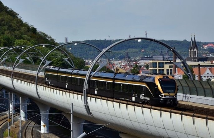 Leo Express chce jeździć z Czech do Warszawy i Terespola. Jest wniosek o trasę