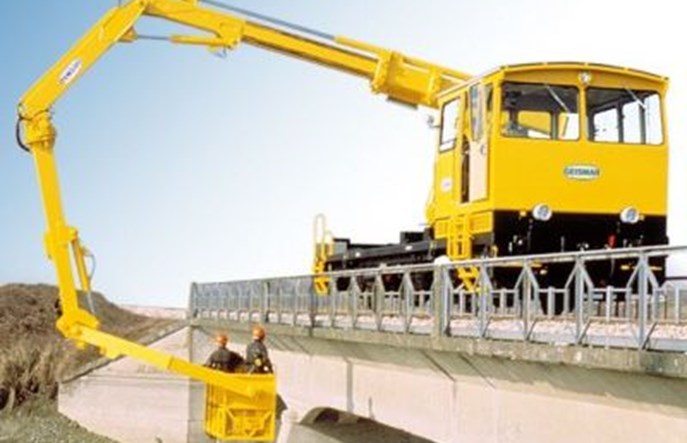 Kto dostarczy PLK pojazd dwudrogowy do inspekcji obiektów?