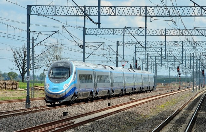 Znów opóźnienie we wprowadzaniu 200 km/h z Warszawy do Gdańska
