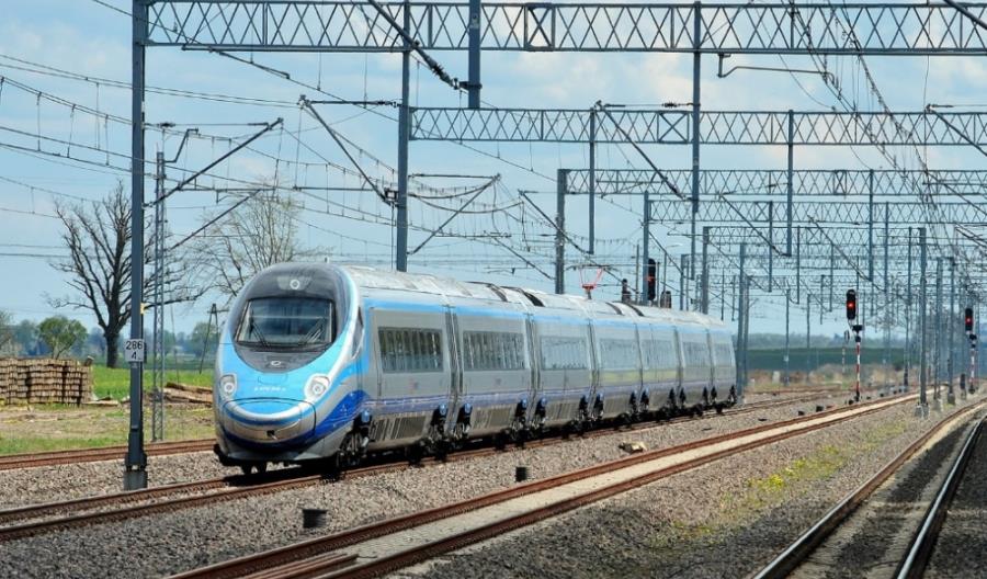 Znów opóźnienie we wprowadzaniu 200 km/h z Warszawy do Gdańska Znów opóźnienie we wprowadzaniu 200 km/h z Warszawy do Gdańska