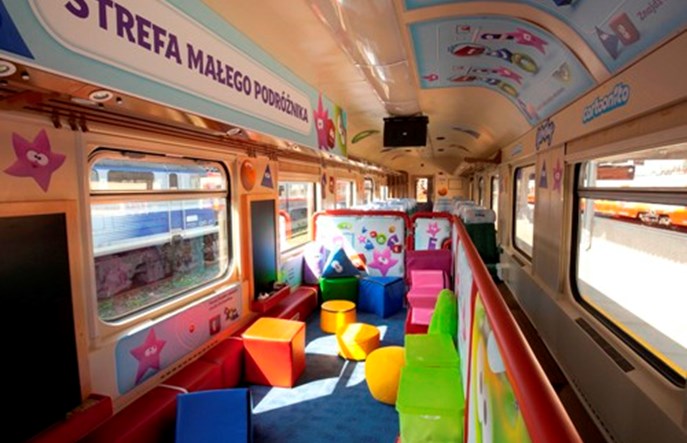 PKP IC: Z dzieckiem może już podróżować dwójka rodziców