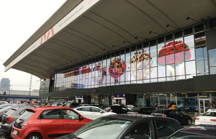 PKP SA zamieniają Dworzec Centralny w wielki ekran reklamowy