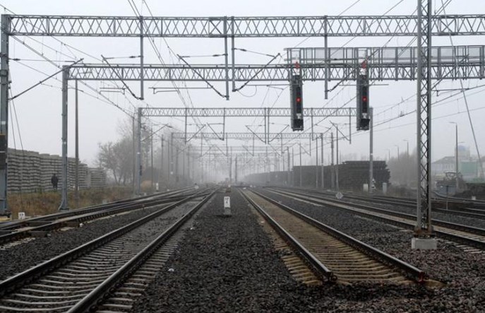 Wykonawca modernizacji linii 447 wystąpił o przedłużenie zamknięcia o półtora miesiąca