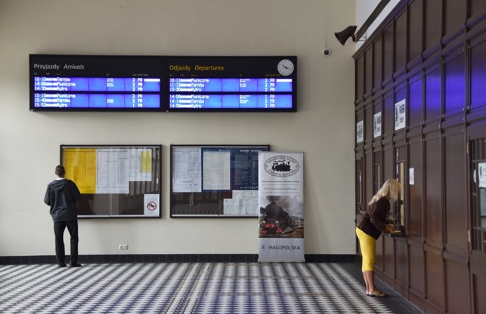 PKP SA negocjuje opłatę dworcową z przewoźnikami