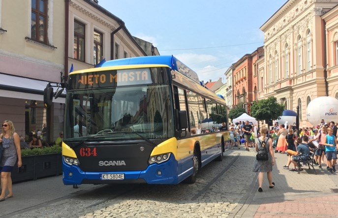 PGNiG: O połowę więcej kupionych autobusów CNG w 2018 r.