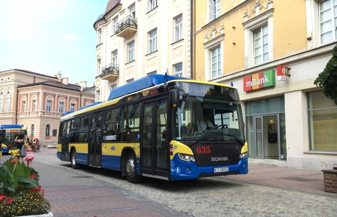 Suwałki z ofertami na autobusy gazowe i tablice informacyjne