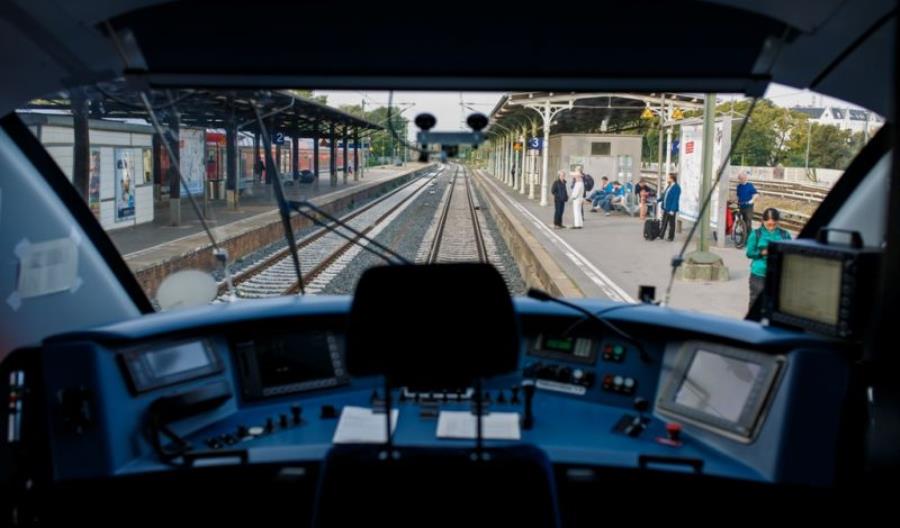 Siemens rozwija współpracę z Newagiem – dostarczy do 100 urządzeń pokładowych ETCS Siemens rozwija współpracę z Newagiem – dostarczy do 100 urządzeń pokładowych ETCS