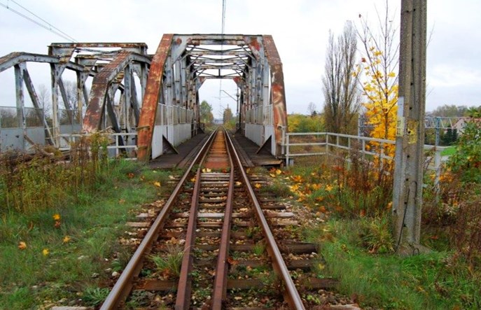 Jest umowa na poprawę linii w Dąbrowie Górniczej
