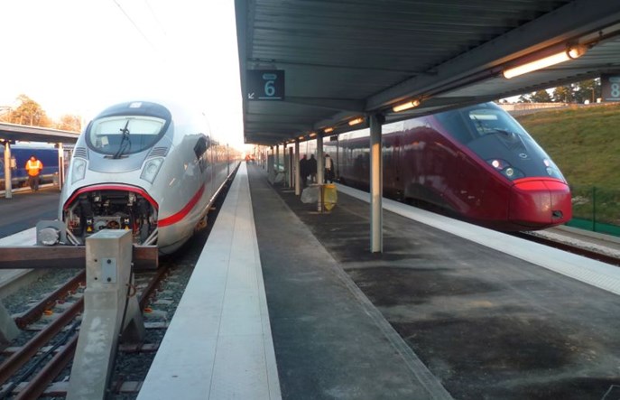 Komisja Europejska zaniepokojona fuzją Alstomu i Siemensa. Wszczęła postępowanie