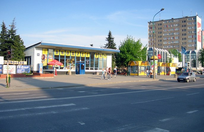 Ostrołęka. Polonus przejął dworzec. Kursów niewiele