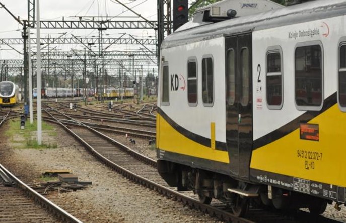 CPK wpływa na plan modernizacji linii 277. Będą dwa tory i 160/km/h