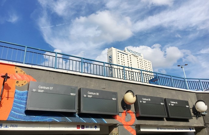 Warszawa: Patelnia z tramwajowymi ekranami. To pomysł mieszkańców