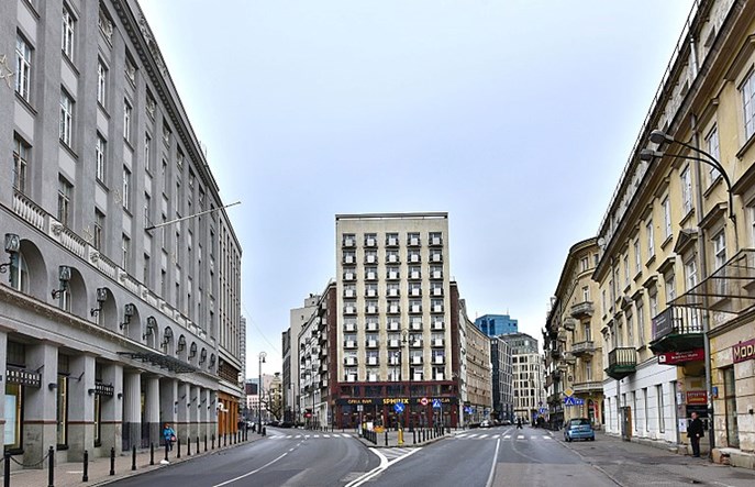 Warszawa. Plac Pięciu Rogów. Bez aut, ale (najpewniej) z fontanną