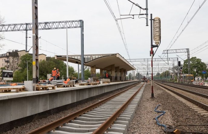 Duże utrudnienia na linii Warszawa – Łódź