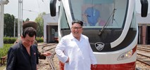 Kim Dzong Un osobiście sprawdził „nowy” tramwaj dla Pjongjangu (zdjęcia)
