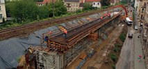 Kraków: Pierwszy fragment konstrukcji nowych estakad kolejowych