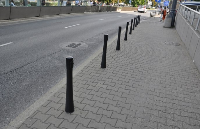 Warszawa. Jaki chce likwidować słupki, bo upokarzają kierowców