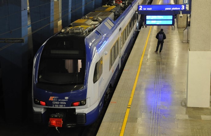 Otwarcie ofert na dostawę ezt dla PKP Intercity przekładane od lutego
