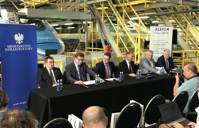 Jest umowa na montaż internetu w Pendolino za 31,7 mln zł