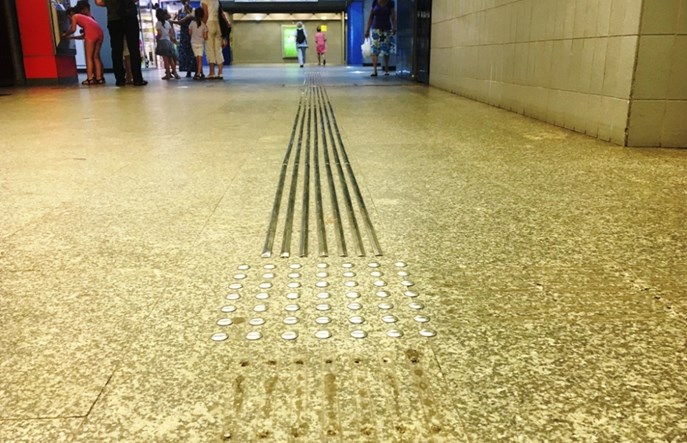 Metro: Ruszają testy listew. Pasażerowie nie będą sobie już łamać nóg?