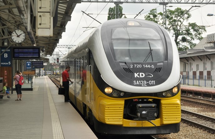 Dolnośląski marszałek dorzuci więcej pieniędzy do modernizacji linii 285