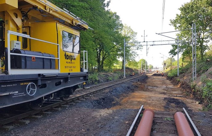 Pociągi do Lubina dopiero w lipcu 2019. PLK: "Niczego innego nie deklarowaliśmy"